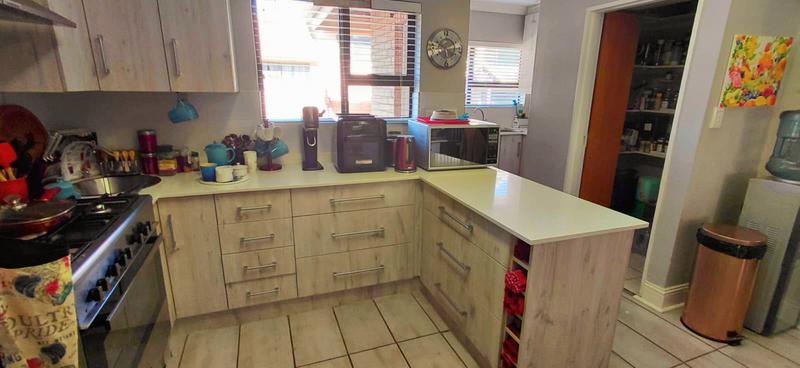 3 Bedroom Property for Sale in Heuwelsig Free State